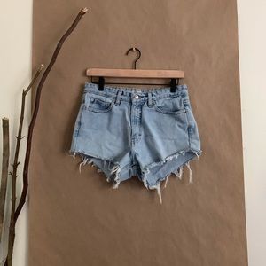 •tommy hilfiger shorts•